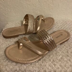 Alfani Gold Metallic Flip Flop Sandals Flats Wide braided Strap W/Toe Ring.9M